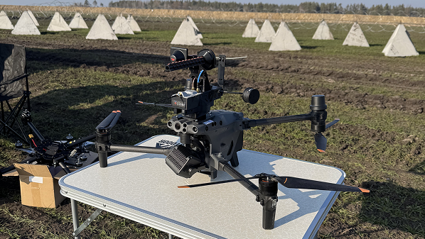 Що таке БпЛА: розшифровка, види дронів та застосування